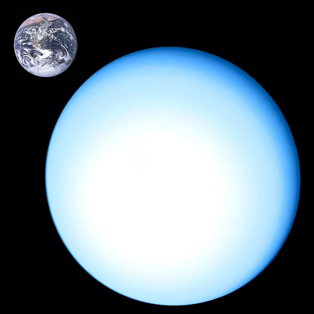 uranus-gea00fa7a6_640